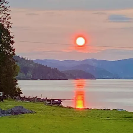 5 Bedroom In Hébergement de vacances Namsos